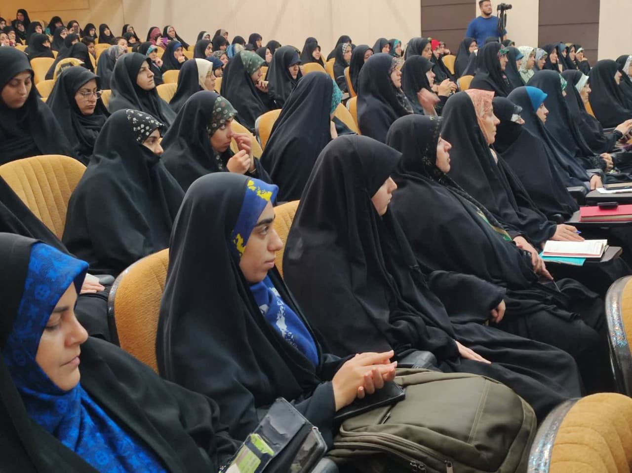 حاج حسین یکتا